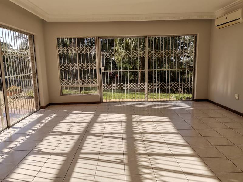 6 Bedroom Property for Sale in Roseneath KwaZulu-Natal