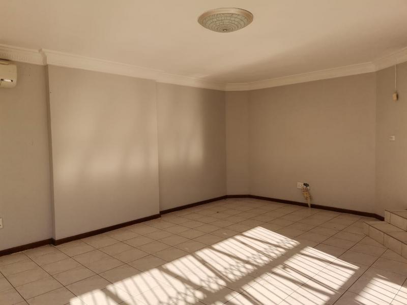 6 Bedroom Property for Sale in Roseneath KwaZulu-Natal
