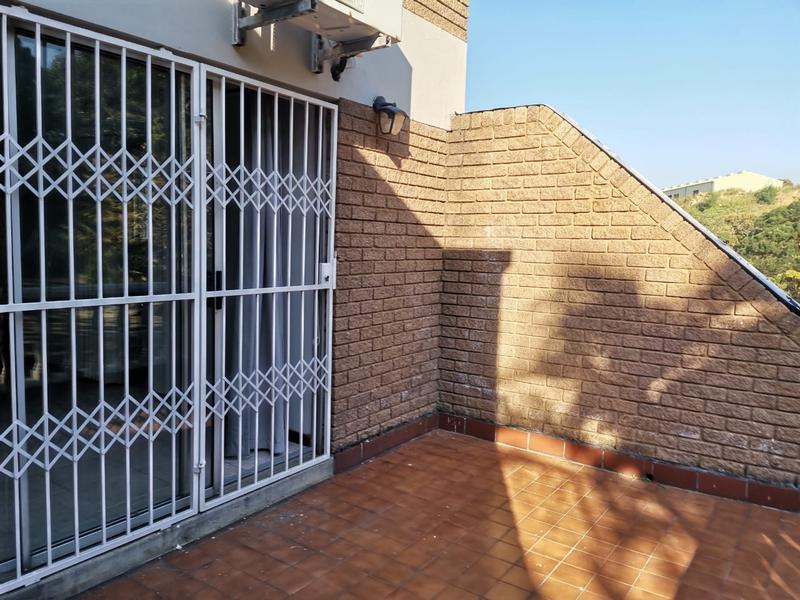 6 Bedroom Property for Sale in Roseneath KwaZulu-Natal