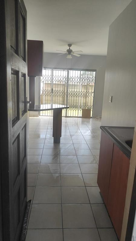 To Let 2 Bedroom Property for Rent in Veld En Vlei KwaZulu-Natal