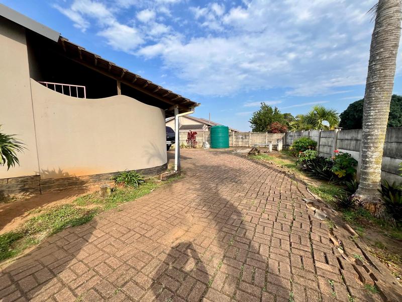 4 Bedroom Property for Sale in Margate KwaZulu-Natal