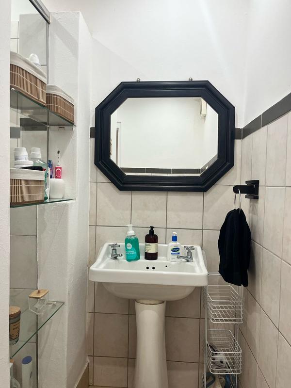 To Let 1 Bedroom Property for Rent in Glen Hills KwaZulu-Natal