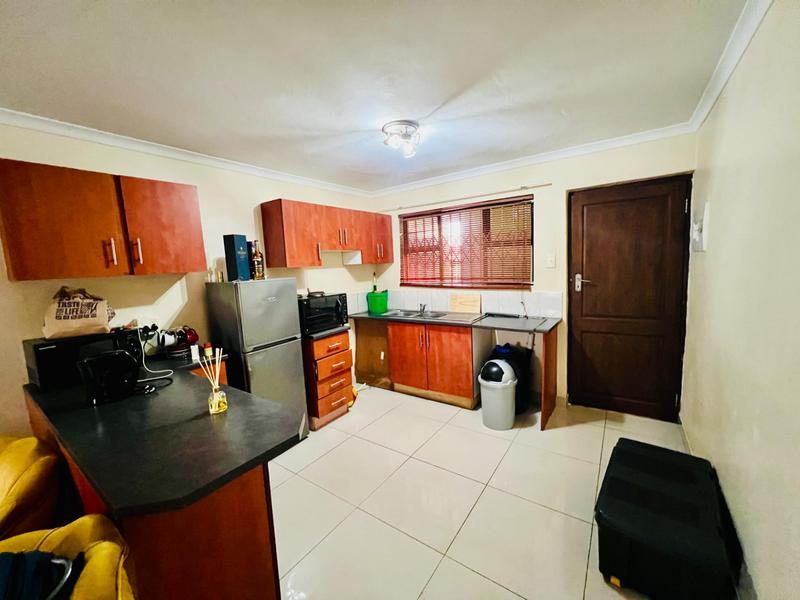 2 Bedroom Property for Sale in Montclair KwaZulu-Natal