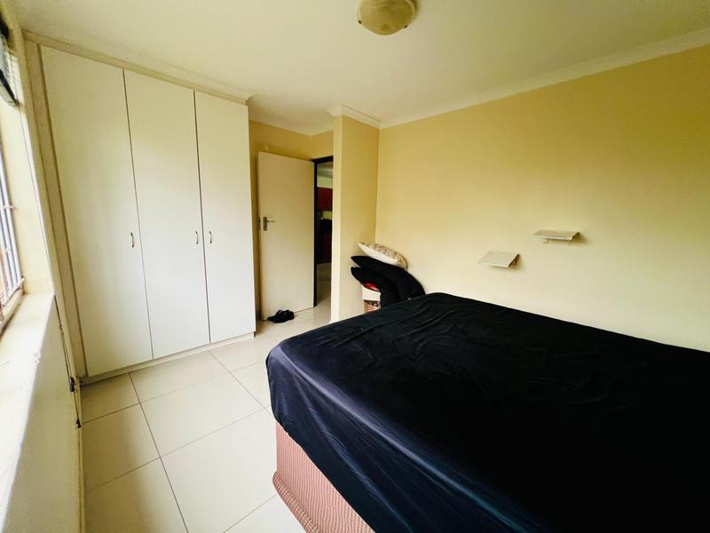 2 Bedroom Property for Sale in Montclair KwaZulu-Natal