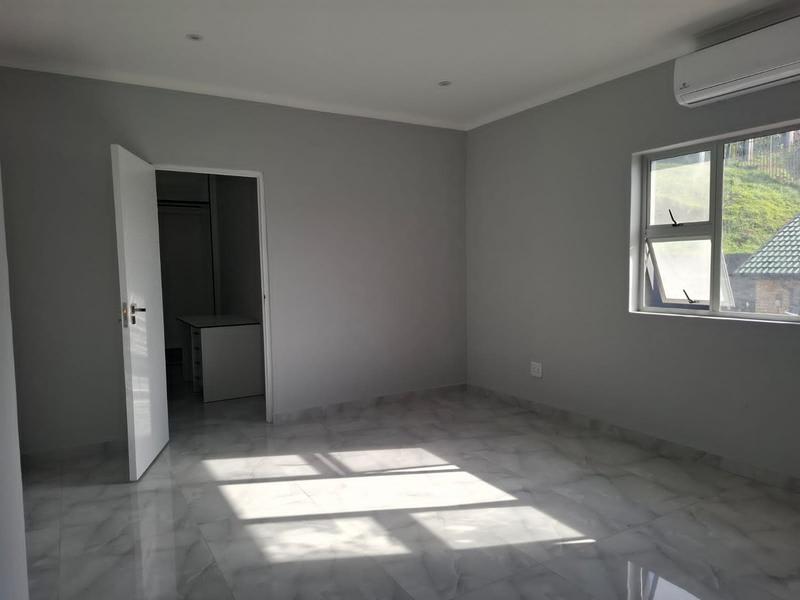 5 Bedroom Property for Sale in Umhlanga Rocks KwaZulu-Natal