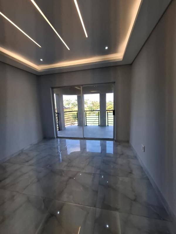 5 Bedroom Property for Sale in Umhlanga Rocks KwaZulu-Natal