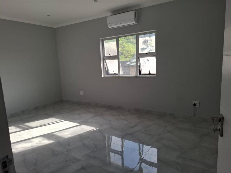 5 Bedroom Property for Sale in Umhlanga Rocks KwaZulu-Natal