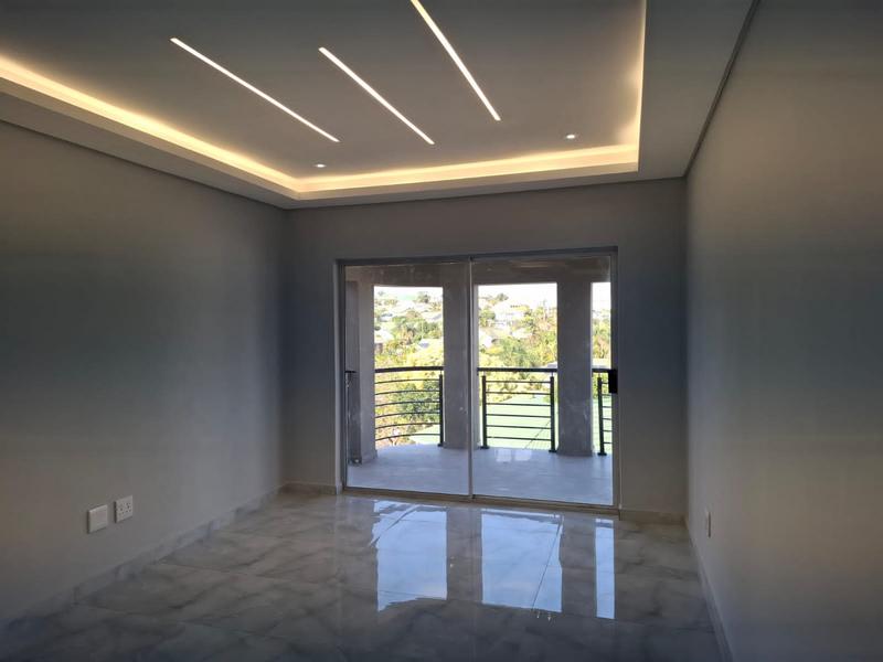 5 Bedroom Property for Sale in Umhlanga Rocks KwaZulu-Natal