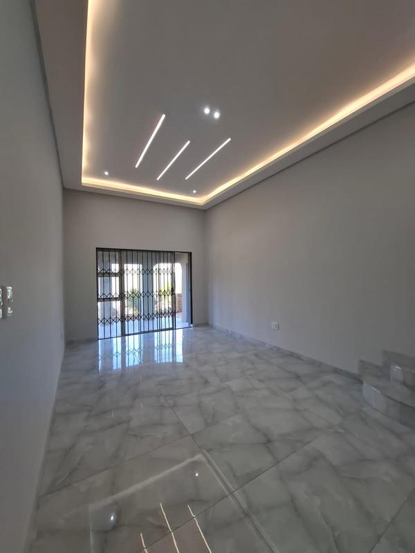 5 Bedroom Property for Sale in Umhlanga Rocks KwaZulu-Natal