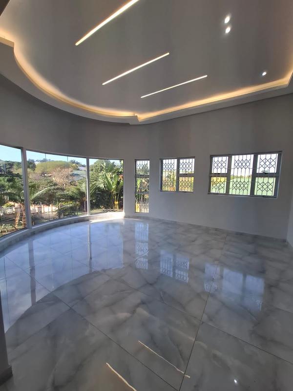 5 Bedroom Property for Sale in Umhlanga Rocks KwaZulu-Natal