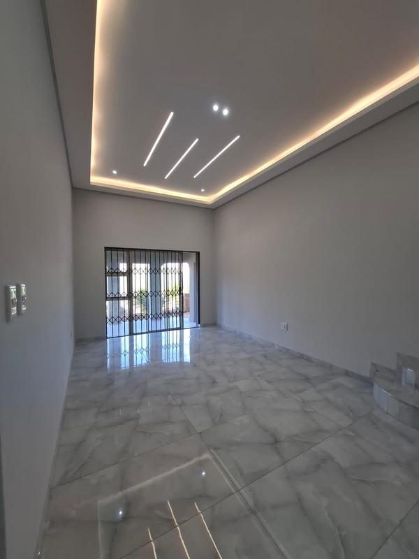 5 Bedroom Property for Sale in Umhlanga Rocks KwaZulu-Natal