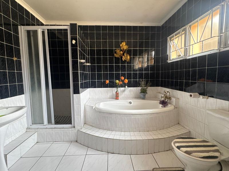 3 Bedroom Property for Sale in Newlands West KwaZulu-Natal