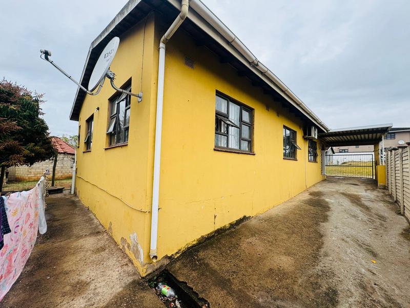 3 Bedroom Property for Sale in Newlands West KwaZulu-Natal