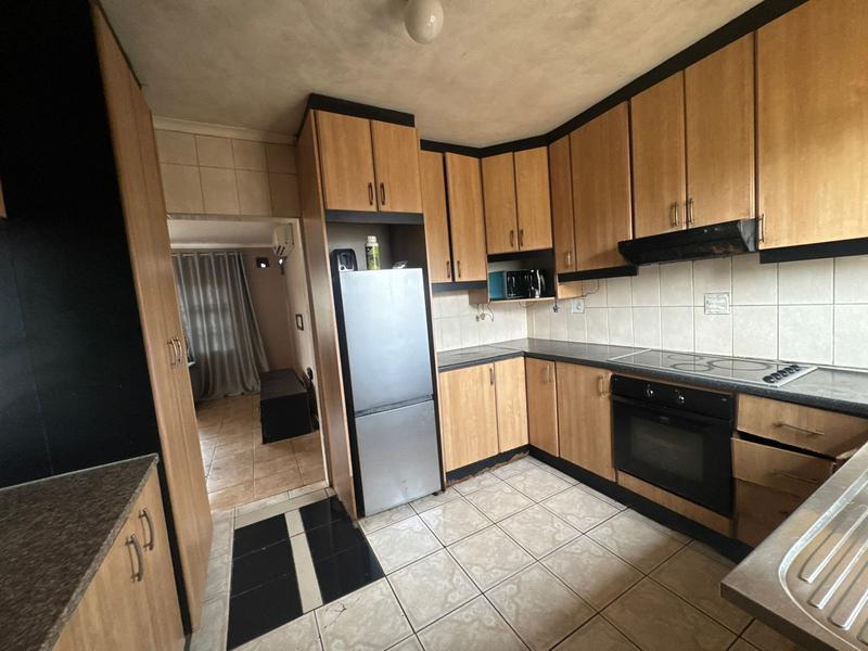 3 Bedroom Property for Sale in Newlands West KwaZulu-Natal