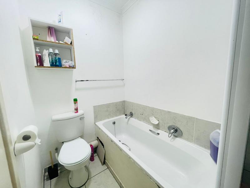 2 Bedroom Property for Sale in Greenwood Park KwaZulu-Natal