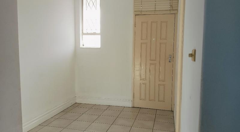1 Bedroom Property for Sale in Pinetown KwaZulu-Natal