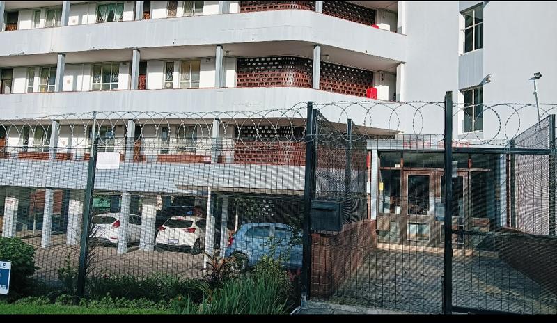 1 Bedroom Property for Sale in Pinetown KwaZulu-Natal