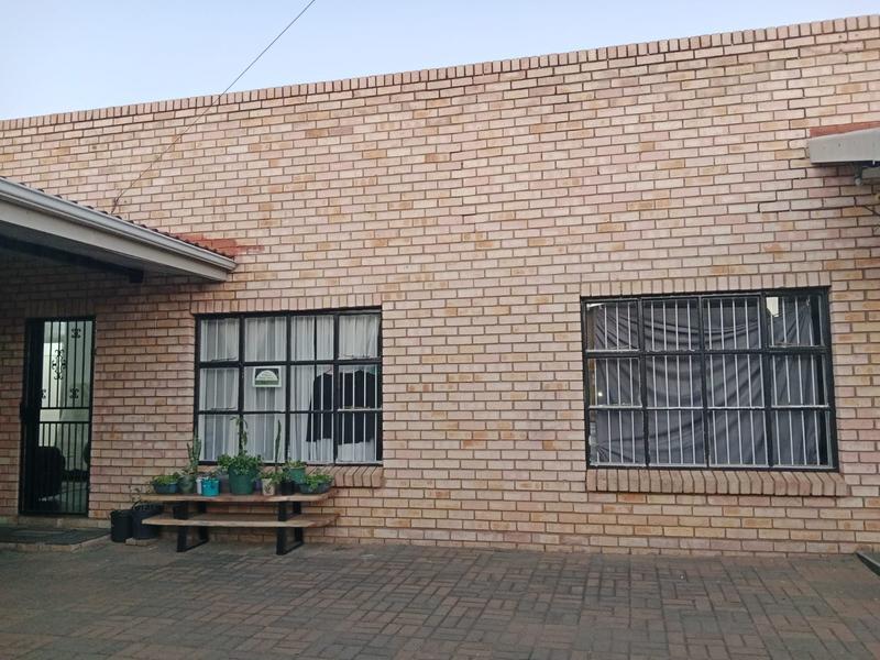 To Let 3 Bedroom Property for Rent in Lennoxton KwaZulu-Natal