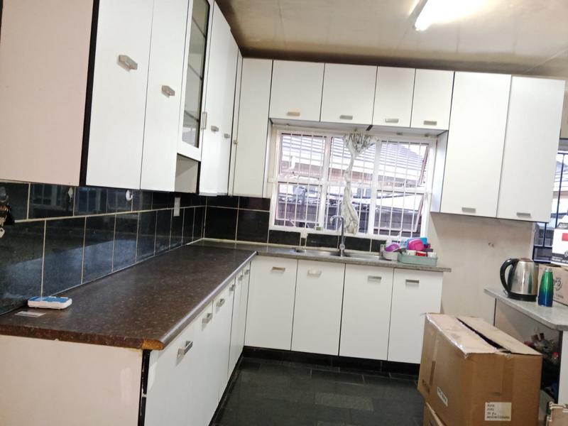 To Let 2 Bedroom Property for Rent in Lennoxton KwaZulu-Natal
