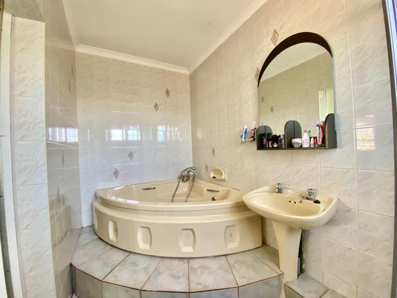 4 Bedroom Property for Sale in Harinagar KwaZulu-Natal