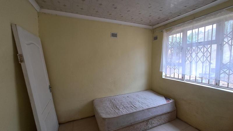 To Let 2 Bedroom Property for Rent in Umlazi KwaZulu-Natal
