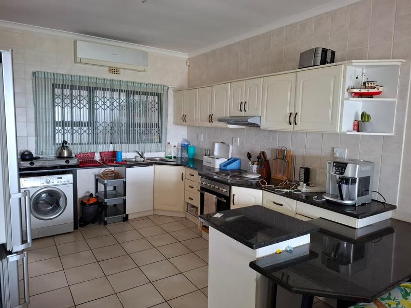 2 Bedroom Property for Sale in Hibberdene KwaZulu-Natal