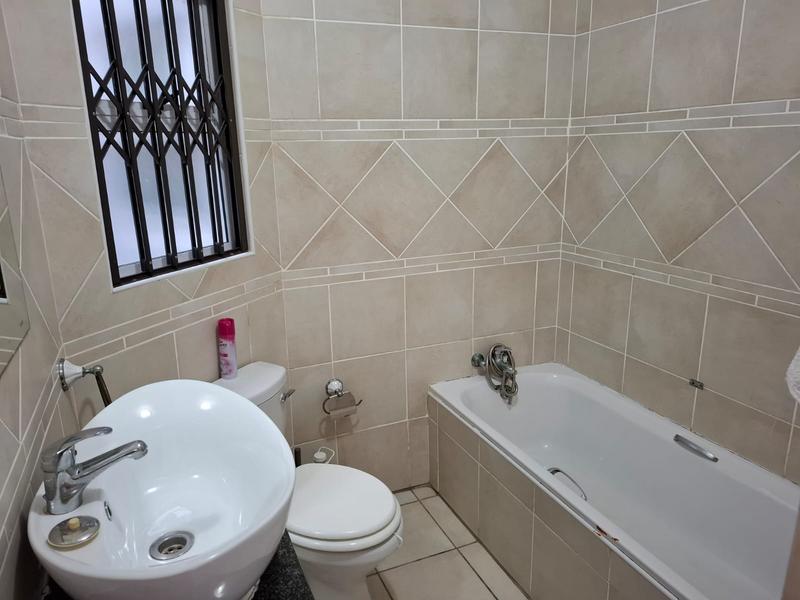 2 Bedroom Property for Sale in Hibberdene KwaZulu-Natal