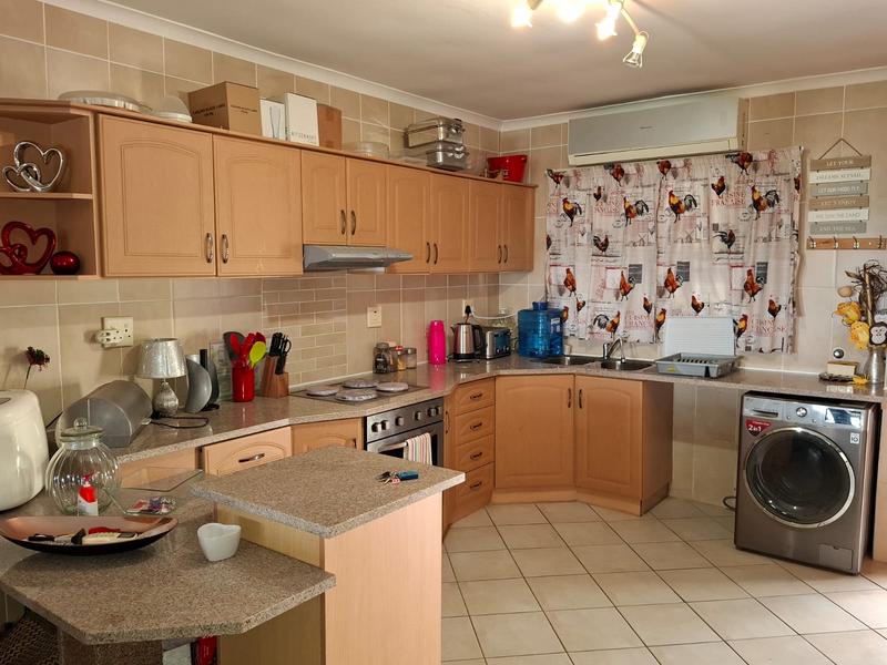 3 Bedroom Property for Sale in Hibberdene KwaZulu-Natal