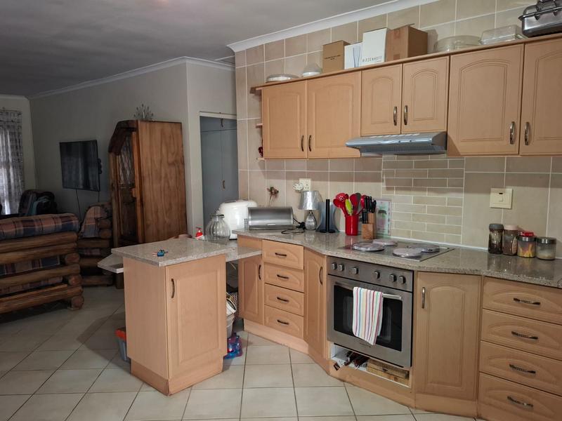 3 Bedroom Property for Sale in Hibberdene KwaZulu-Natal
