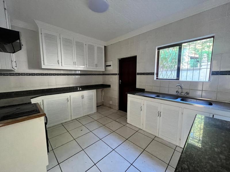 To Let 4 Bedroom Property for Rent in Ramsgate KwaZulu-Natal