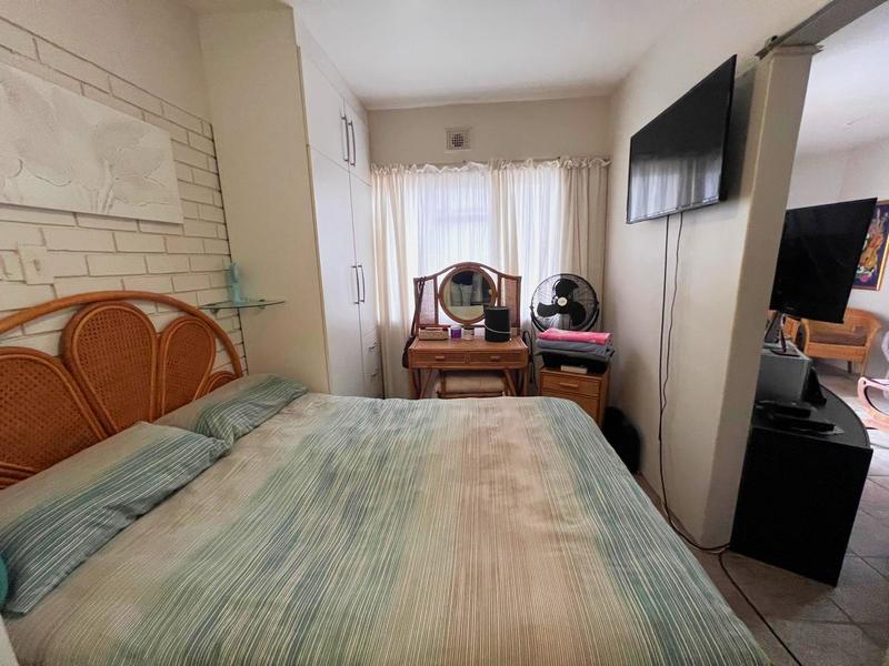2 Bedroom Property for Sale in Margate KwaZulu-Natal