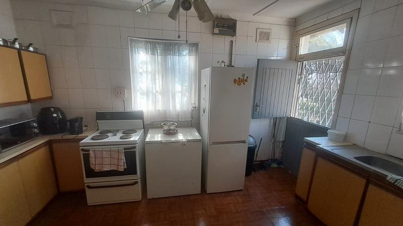 4 Bedroom Property for Sale in Montclair KwaZulu-Natal