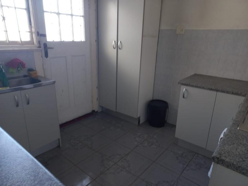 2 Bedroom Property for Sale in Glenwood KwaZulu-Natal