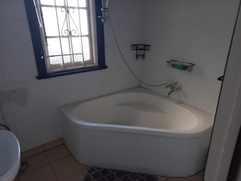 2 Bedroom Property for Sale in Glenwood KwaZulu-Natal