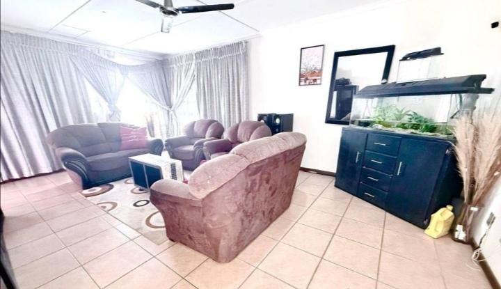 3 Bedroom Property for Sale in Arboretum KwaZulu-Natal