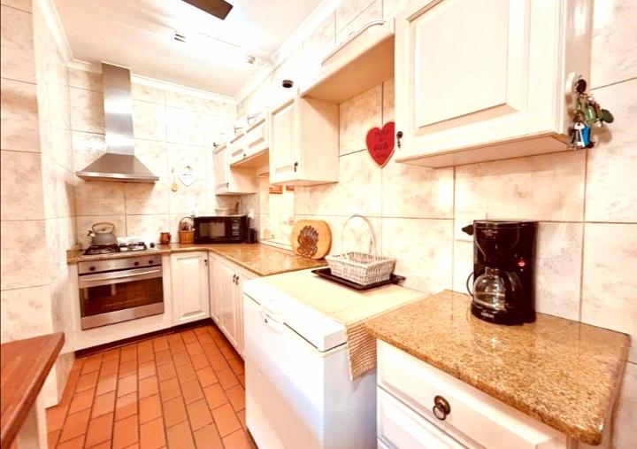 4 Bedroom Property for Sale in Meer En See KwaZulu-Natal