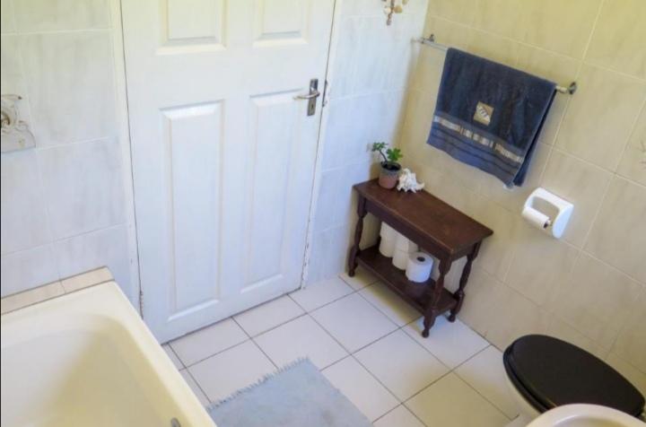 4 Bedroom Property for Sale in Meer En See KwaZulu-Natal