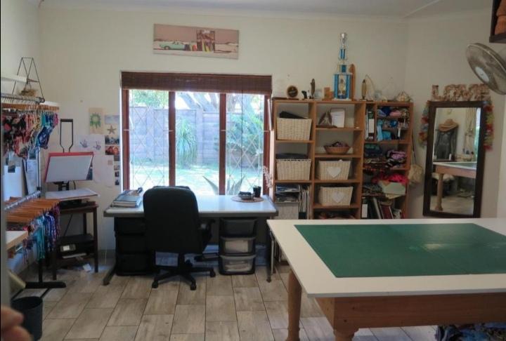 4 Bedroom Property for Sale in Meer En See KwaZulu-Natal