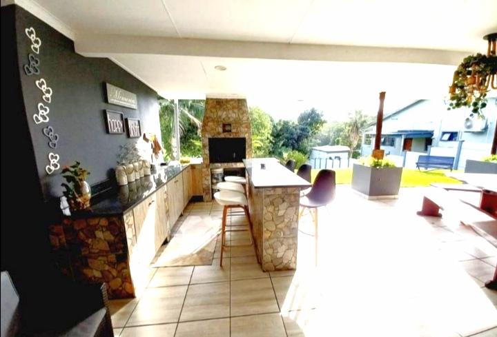 4 Bedroom Property for Sale in Meer En See KwaZulu-Natal