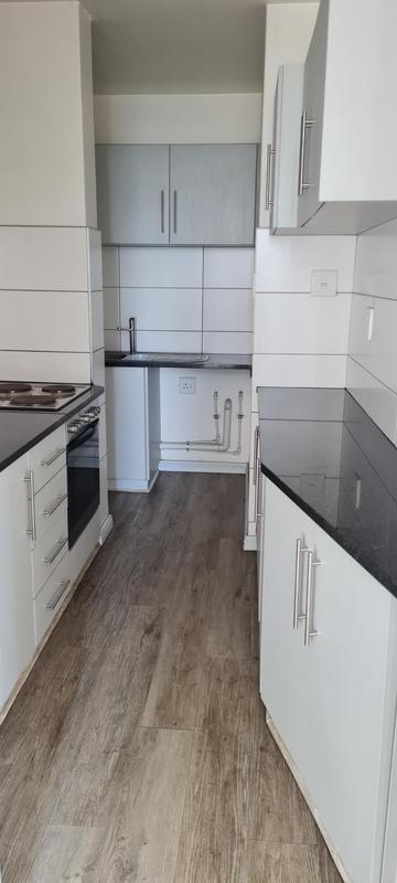 To Let 2 Bedroom Property for Rent in Malvern KwaZulu-Natal
