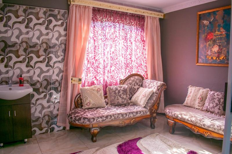 4 Bedroom Property for Sale in Lenham KwaZulu-Natal