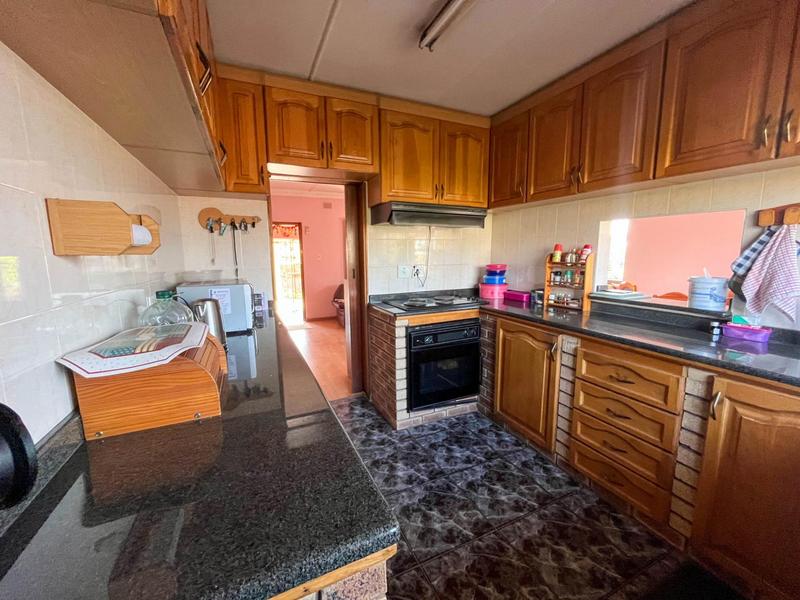 4 Bedroom Property for Sale in Verulam KwaZulu-Natal