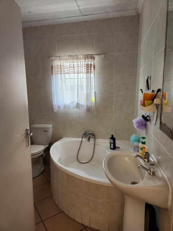To Let 2 Bedroom Property for Rent in Richards Bay KwaZulu-Natal