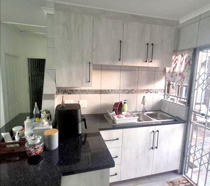1 Bedroom Property for Sale in Arboretum KwaZulu-Natal