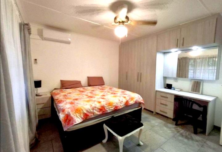 1 Bedroom Property for Sale in Arboretum KwaZulu-Natal