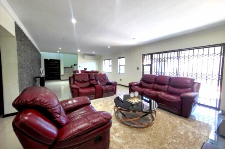 To Let 3 Bedroom Property for Rent in Meer En See KwaZulu-Natal