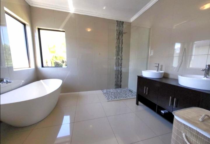 To Let 3 Bedroom Property for Rent in Meer En See KwaZulu-Natal
