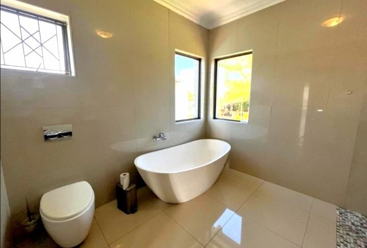 To Let 3 Bedroom Property for Rent in Meer En See KwaZulu-Natal