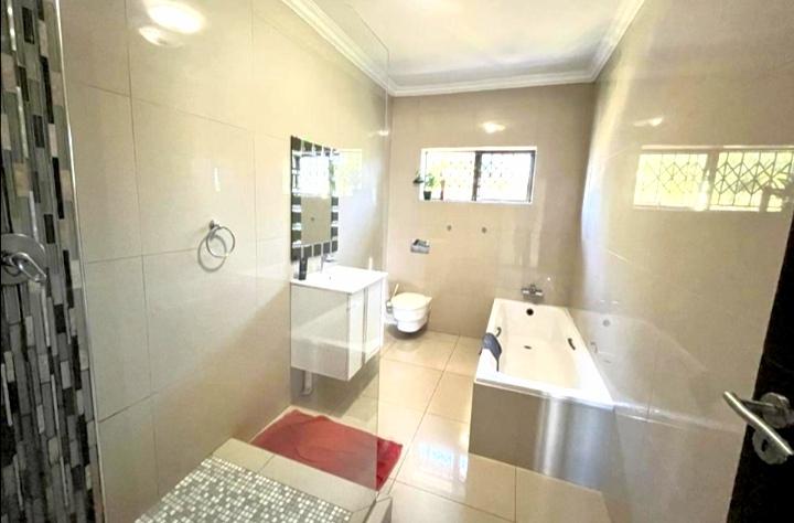 To Let 3 Bedroom Property for Rent in Meer En See KwaZulu-Natal