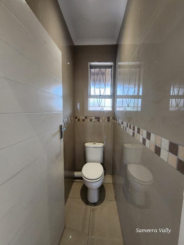 2 Bedroom Property for Sale in Windermere KwaZulu-Natal
